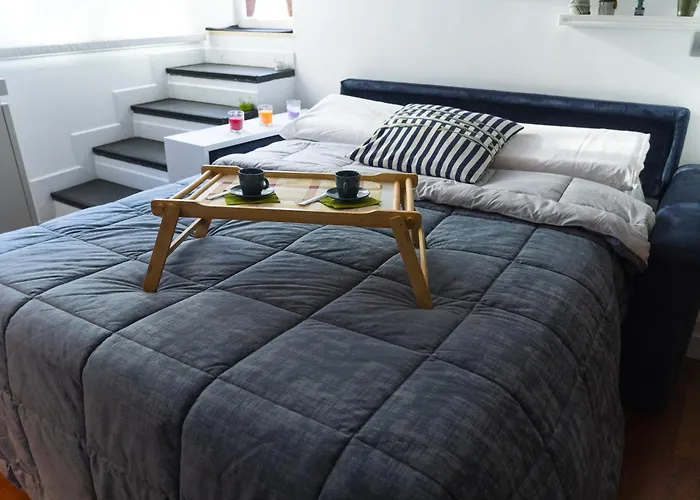 Er Nido-monolocale Con Terrazza A Rome